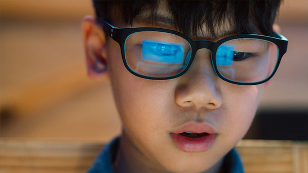 Why Kids Should Wear Blue Light Glasses During Screen Time