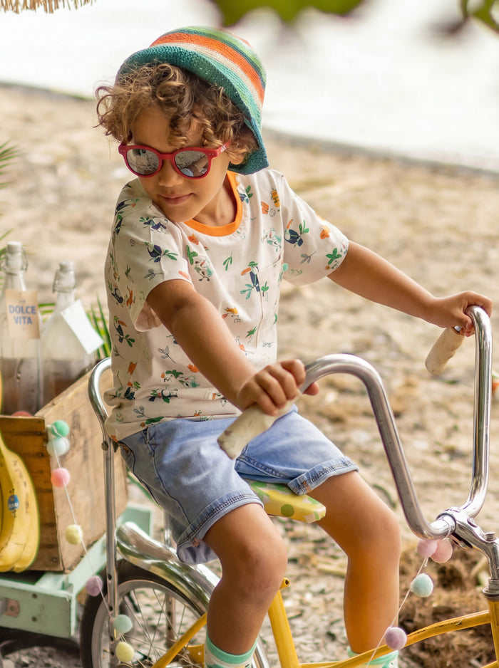 Photochromic Lenses for Kids: Pros, Cons and a Parent Checklist