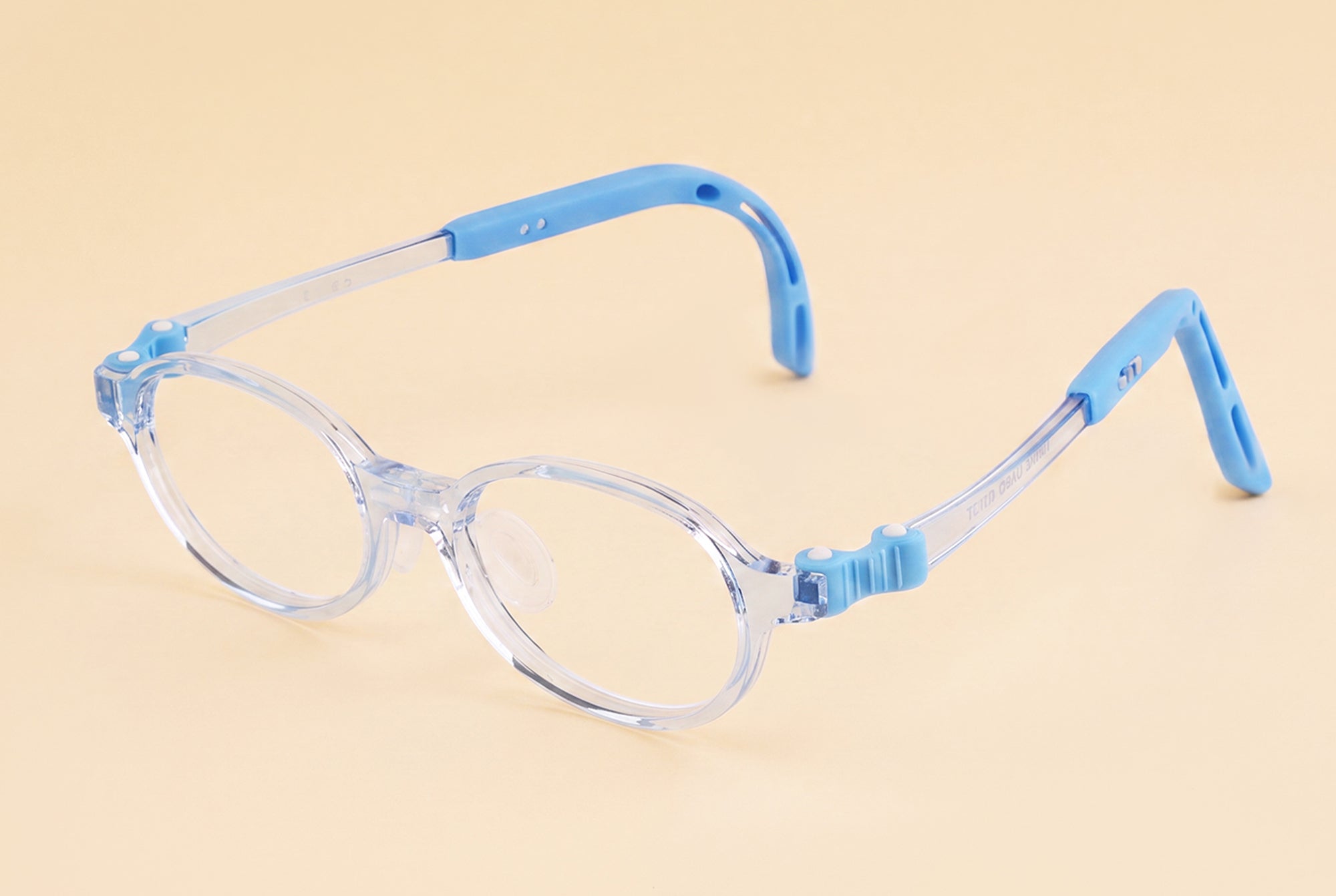 One pair. More ways to fit.